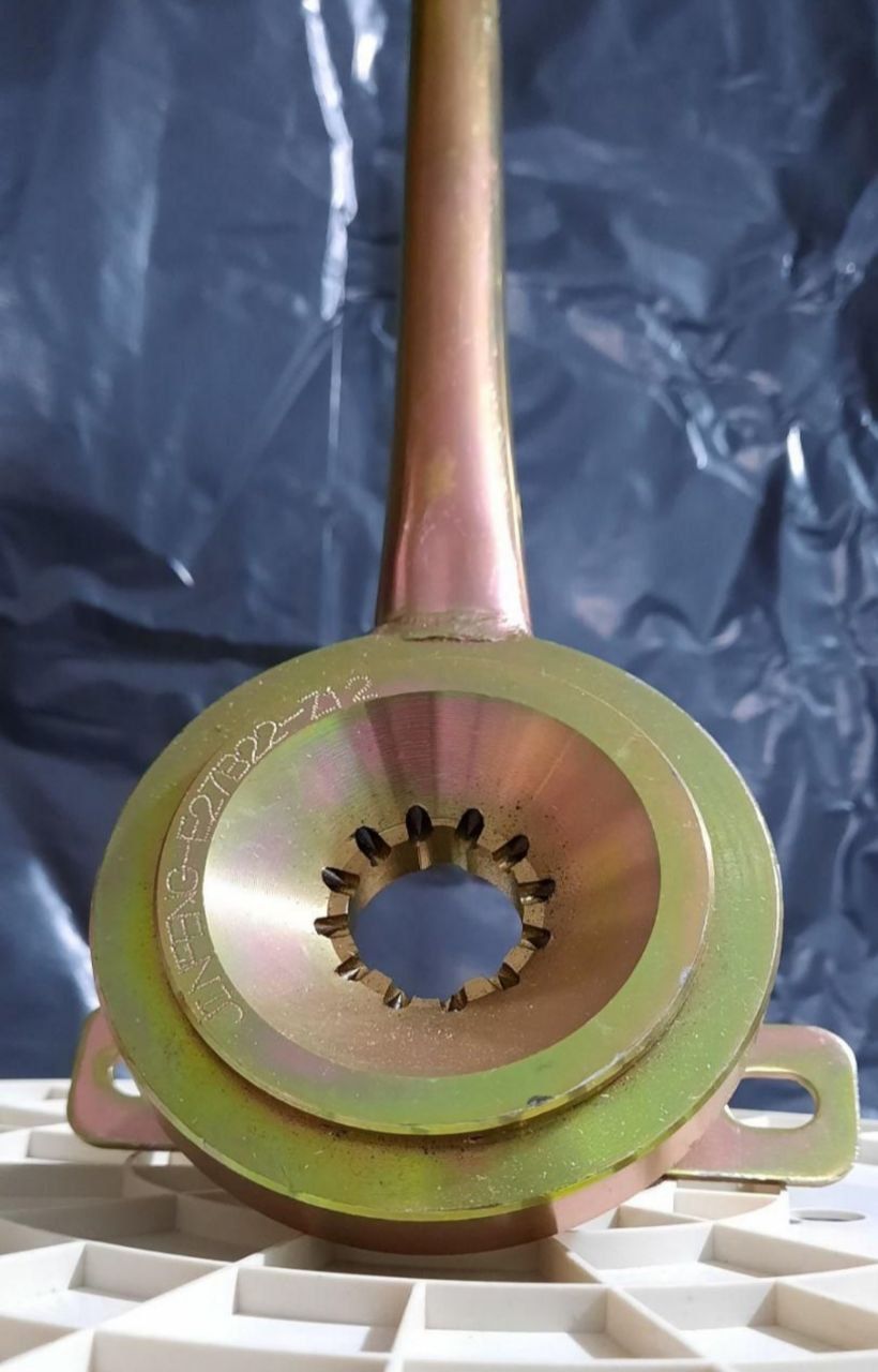 آچار پرس سرپیچ لامپ e27 مدل ۱۲ پین فولادی دستی مناسب جهت تعمیرات و مونتاژ لامپ